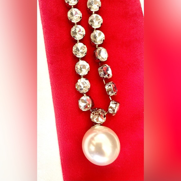 ZARA large rhinestone and pearl necklace. Never worn. Excellent condition 🤍 - Picture 4 of 5
